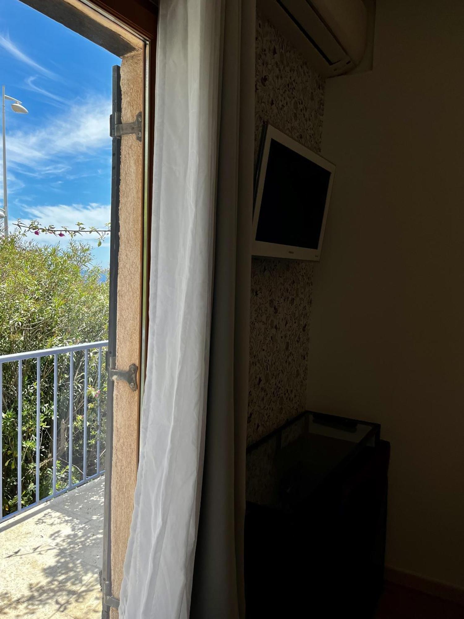 Hotel Le Patio Theoule-sur-Mer Exterior photo
